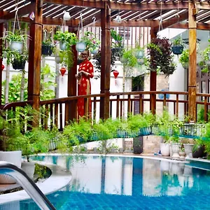 *** Hotel Long Life Riverside Vietnam